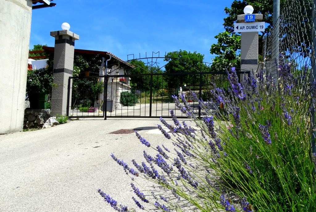Apartments Dumic ツリクヴェニツァ エクステリア 写真