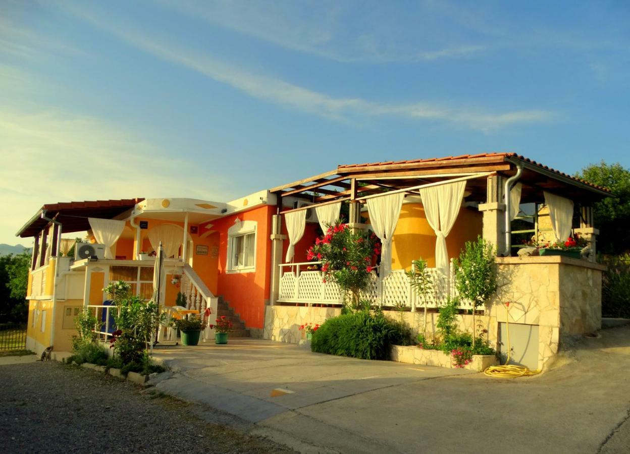 Apartments Dumic ツリクヴェニツァ エクステリア 写真